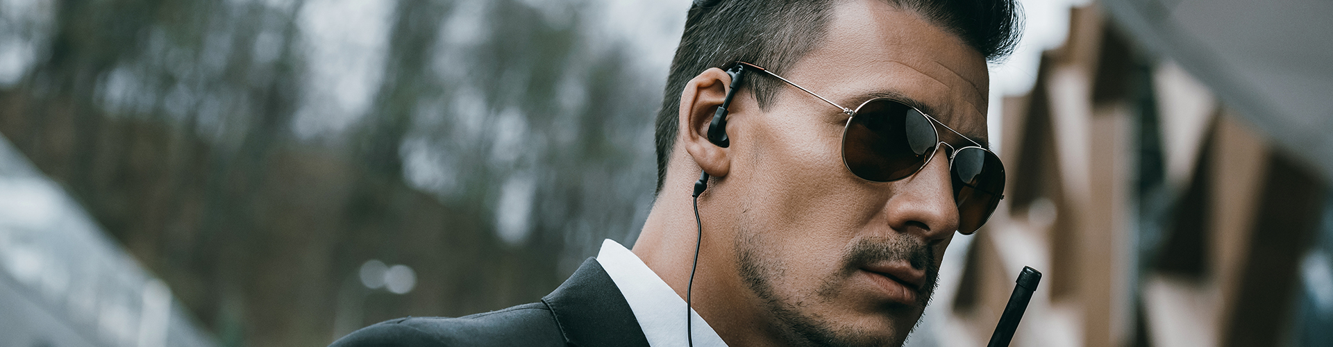 Earpieces banner